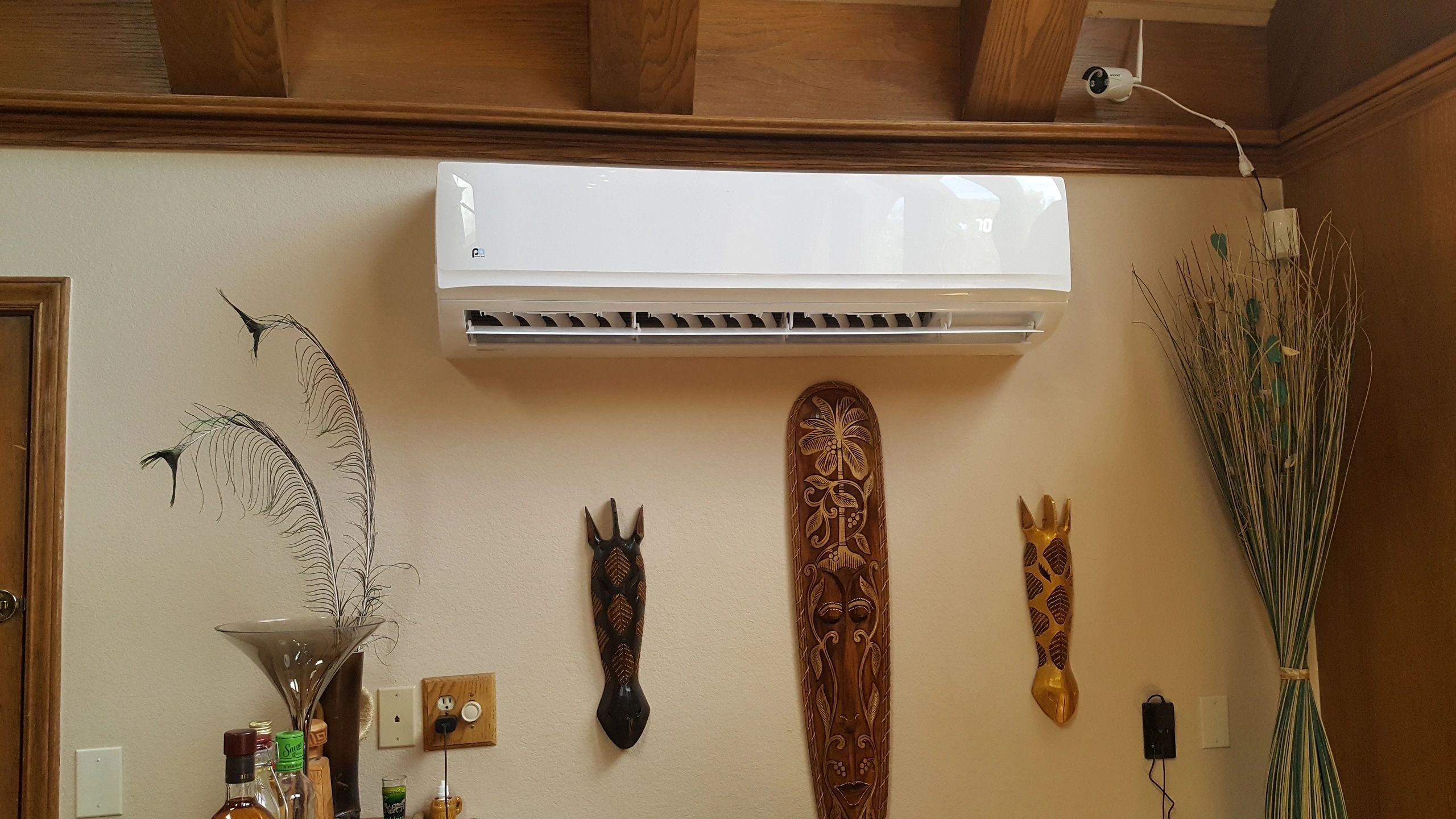 Commercial rooftop HVAC system